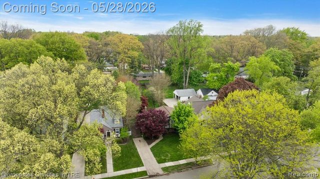 612 Royal Avenue, Royal Oak, MI 48073