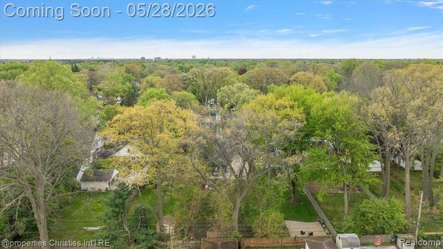 612 Royal Avenue, Royal Oak, MI 48073