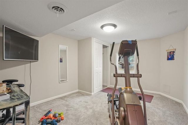 441 Jamison Drive, Bonner Springs, KS 66012