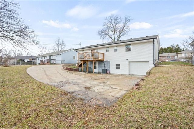 441 Jamison Drive, Bonner Springs, KS 66012