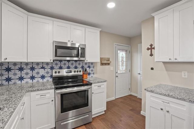 441 Jamison Drive, Bonner Springs, KS 66012