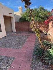 107 E Bowers Court, Oro Valley, AZ 85704