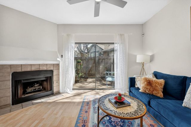 1411 Gracy Farms LN 118, Austin, TX 78758