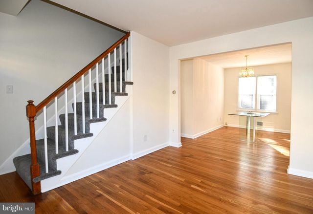 1316 S DINWIDDIE ST, Arlington, VA 22206