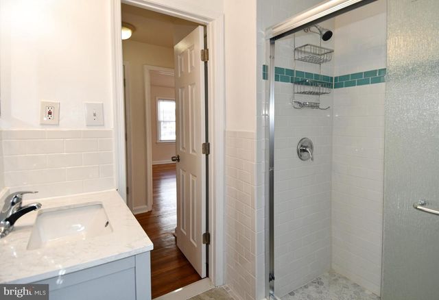1316 S DINWIDDIE ST, Arlington, VA 22206