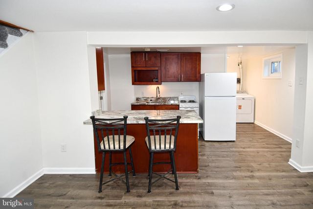 1316 S DINWIDDIE ST, Arlington, VA 22206