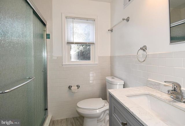 1316 S DINWIDDIE ST, Arlington, VA 22206