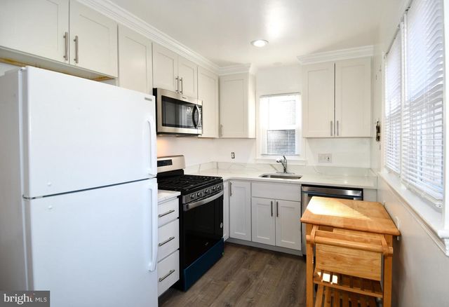 1316 S DINWIDDIE ST, Arlington, VA 22206