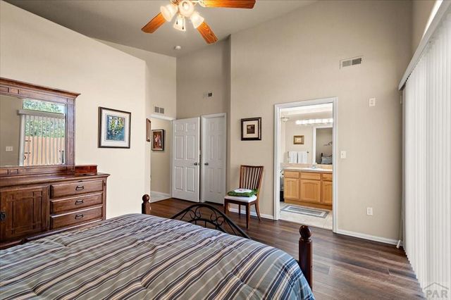 1040 Willowcrest Dr, Pueblo, CO 81005