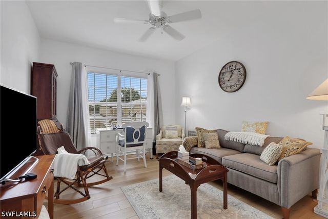 680 Wiggins Lake DR 202, Naples, FL 34110