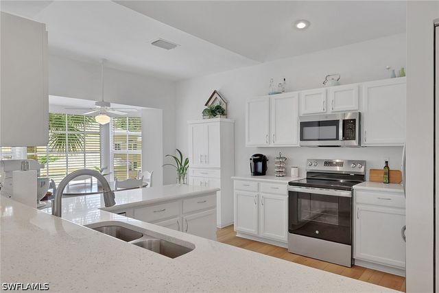 680 Wiggins Lake DR 202, Naples, FL 34110