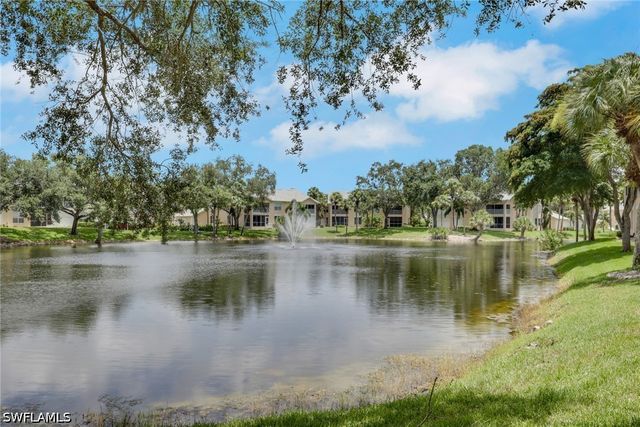 680 Wiggins Lake DR 202, Naples, FL 34110