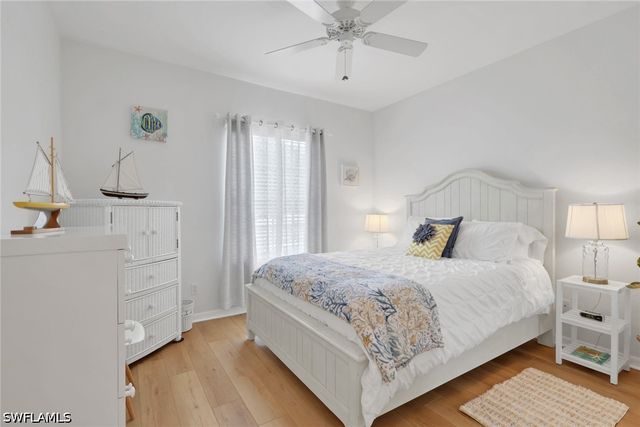 680 Wiggins Lake DR 202, Naples, FL 34110