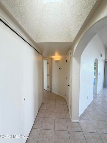 10410 E Passkey Drive, Tucson, AZ 85748