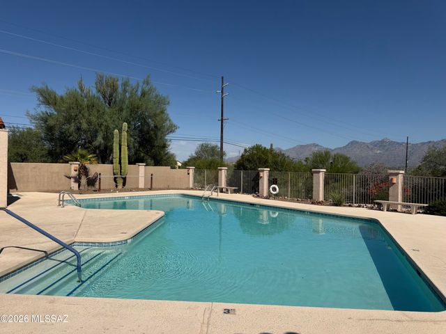 10410 E Passkey Drive, Tucson, AZ 85748