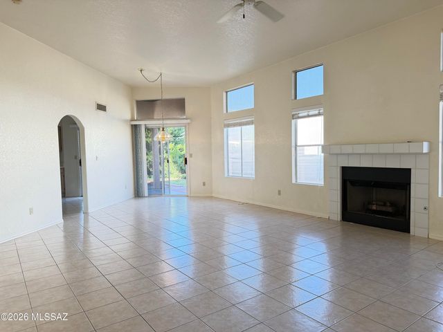 10410 E Passkey Drive, Tucson, AZ 85748