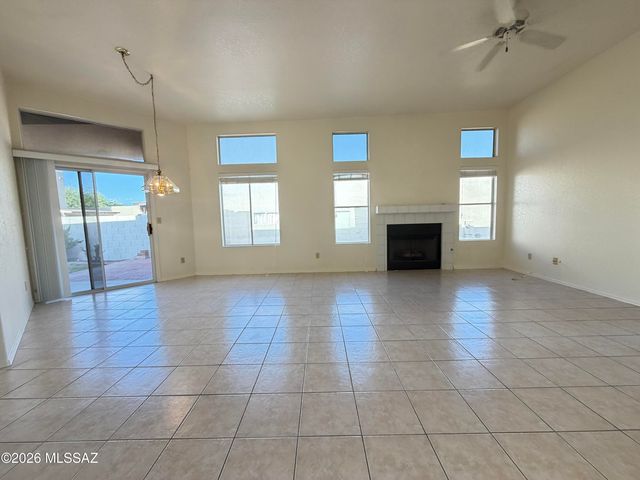 10410 E Passkey Drive, Tucson, AZ 85748