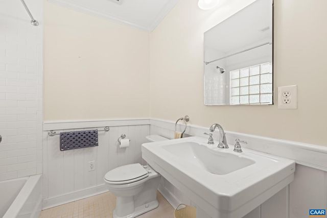 150 LYNX FARM LN, Charlottesville, VA 22903