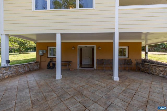 150 LYNX FARM LN, Charlottesville, VA 22903