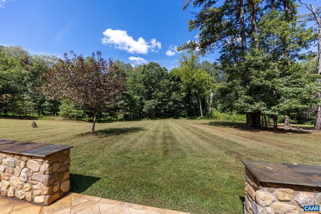 150 LYNX FARM LN, Charlottesville, VA 22903