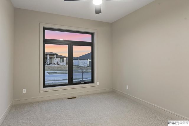 2204 N 182nd Avenue, Elkhorn, NE 68022