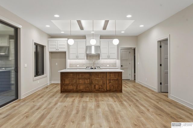 2204 N 182nd Avenue, Elkhorn, NE 68022