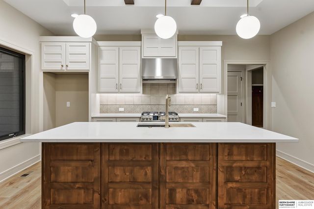 2204 N 182nd Avenue, Elkhorn, NE 68022