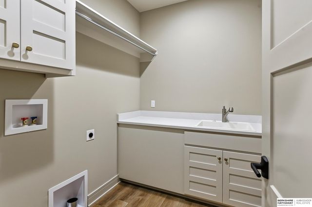 2204 N 182nd Avenue, Elkhorn, NE 68022