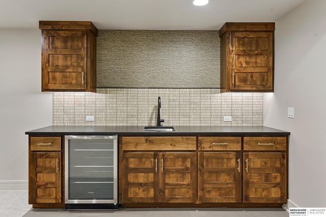 2204 N 182nd Avenue, Elkhorn, NE 68022