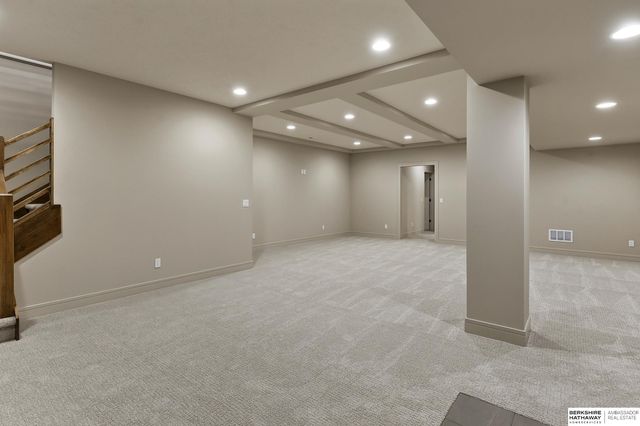 2204 N 182nd Avenue, Elkhorn, NE 68022