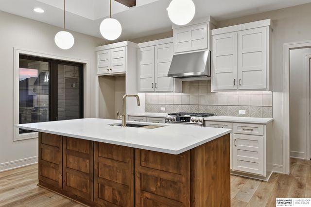 2204 N 182nd Avenue, Elkhorn, NE 68022