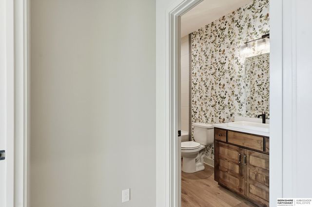 2204 N 182nd Avenue, Elkhorn, NE 68022