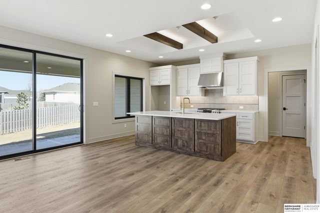 2204 N 182nd Avenue, Elkhorn, NE 68022