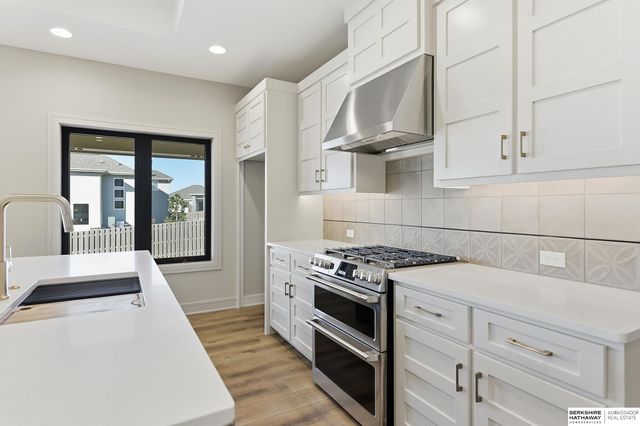 2204 N 182nd Avenue, Elkhorn, NE 68022