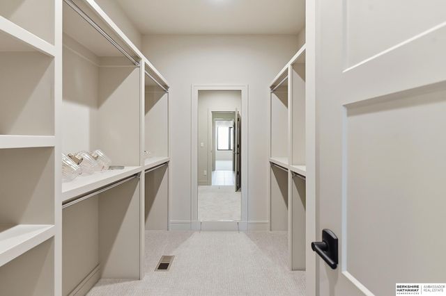 2204 N 182nd Avenue, Elkhorn, NE 68022