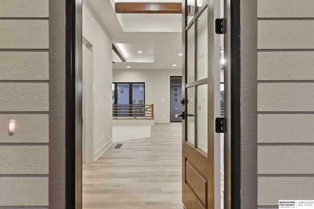 2204 N 182nd Avenue, Elkhorn, NE 68022