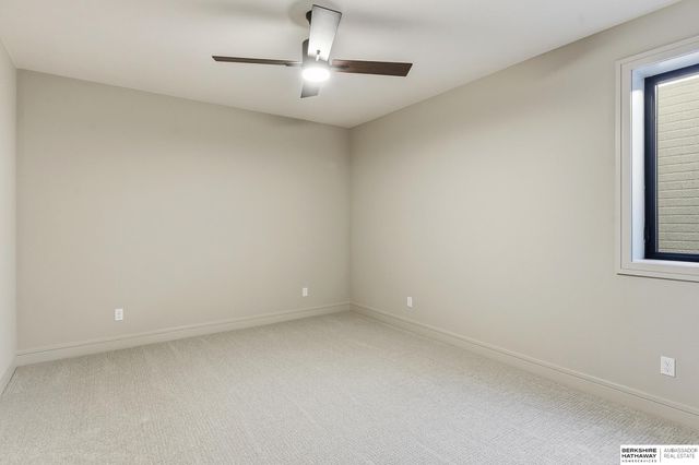 2204 N 182nd Avenue, Elkhorn, NE 68022