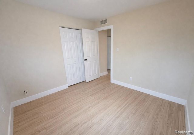 30731 Steinhauer Street, Westland, MI 48186