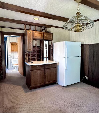 339 W South STREET, Oconomowoc, WI 53066