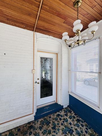 339 W South STREET, Oconomowoc, WI 53066