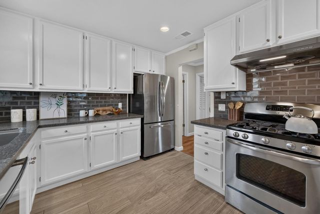 621 E 16th Avenue, San Mateo, CA 94402