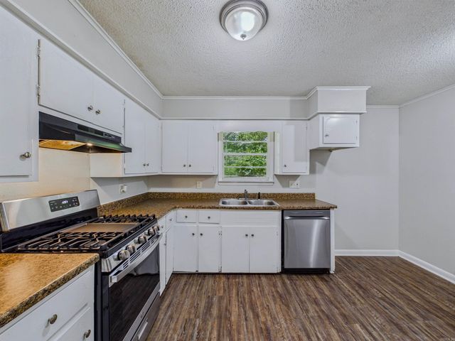 208 Raney Place, Jacksonville, AR 72076
