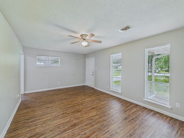 208 Raney Place, Jacksonville, AR 72076