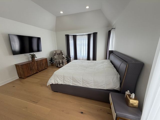 9605 S Muirfield Drive, Lakewood, IL 60014