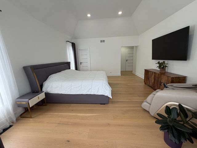 9605 S Muirfield Drive, Lakewood, IL 60014