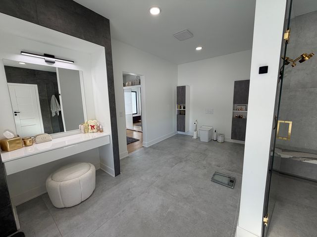 9605 S Muirfield Drive, Lakewood, IL 60014