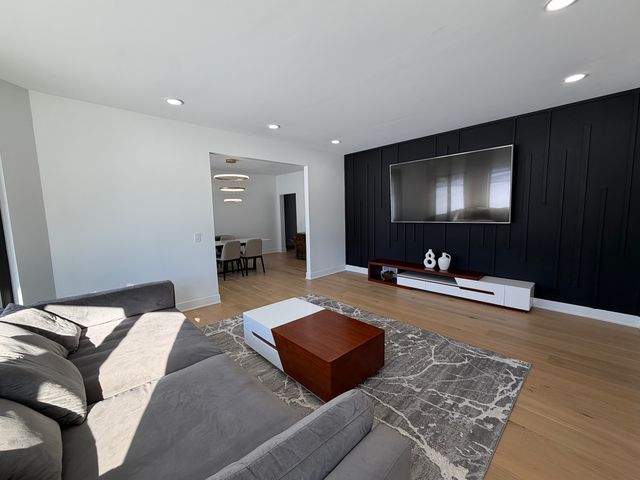 9605 S Muirfield Drive, Lakewood, IL 60014