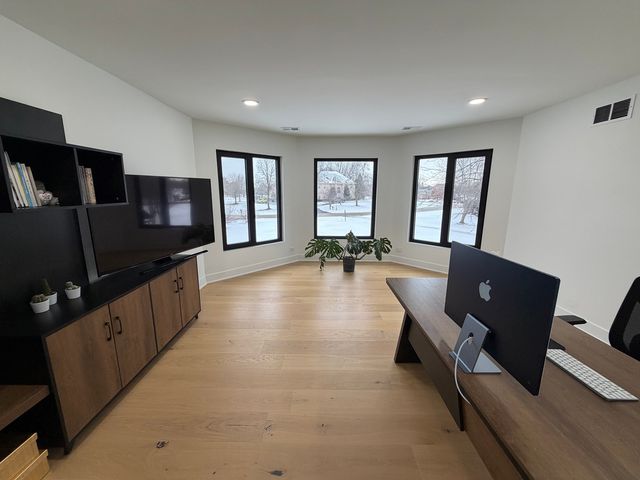 9605 S Muirfield Drive, Lakewood, IL 60014