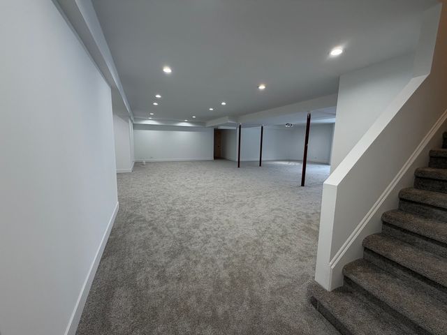 9605 S Muirfield Drive, Lakewood, IL 60014