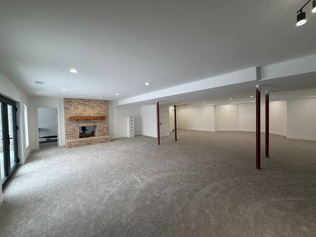 9605 S Muirfield Drive, Lakewood, IL 60014